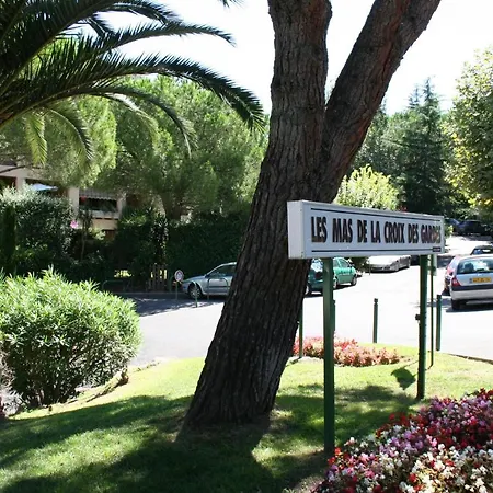 Appartement De Charme Wi-Fi ,Clim, Garage Jardin Prives, Piscine Environnement Arbore-3