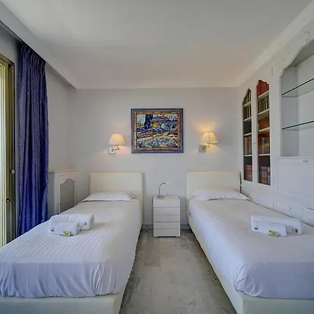 Upstays Sea View Terrace 95M2 Apartment Palm Beach-2