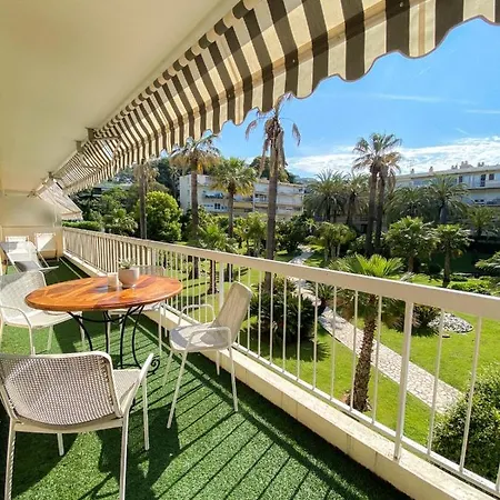 Superb Apartment In Cannes With Magnificent View !-3