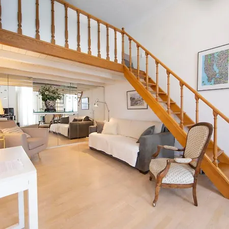 1 Bedroom Apartment With 1 Mezzanine Top Location In The Heart Of Cannes-2