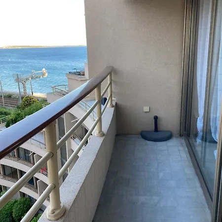Beau Studio Vue Mer Cannes-3