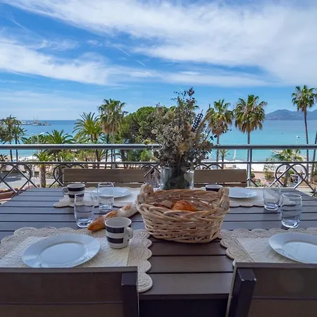 Cannes Croisette Superbe 3P Front De Mer-3