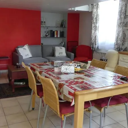 Charmant Appartement Dans Villa Avec Parc-3