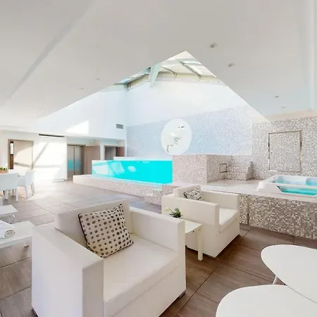 The Pool House Cannes-2