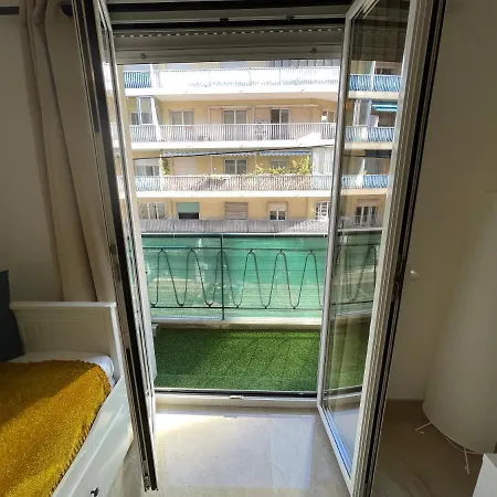 Cannes Centre, T2 Moderne Renove, Balcon Clim&Wifi-2