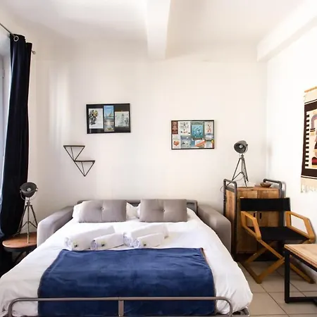 Air-Conditioned Furnished Studio Near The Beaches And All Amenities-2