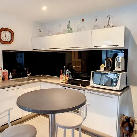Henri Camille Real Estate - St Marie - City House 3 Bedrooms-2
