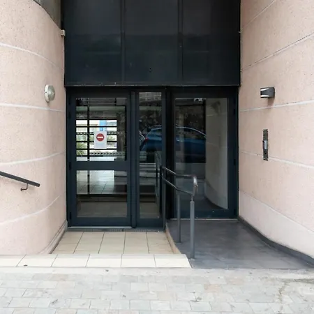 C1 Clemenceau Pool Balcony Bath Ac 2Mins Walk To Sand Beach-3