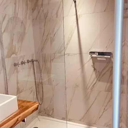 Superbe Appartement Centre Cannes-2