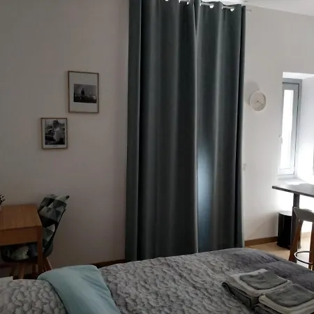 Studio Cannes A 5 Mn A Pied De La Gare Tout Confort Avec Balcon-2