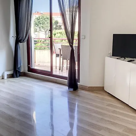 Le Lys 3 - Beau 2 Pieces Dernier Etage-2