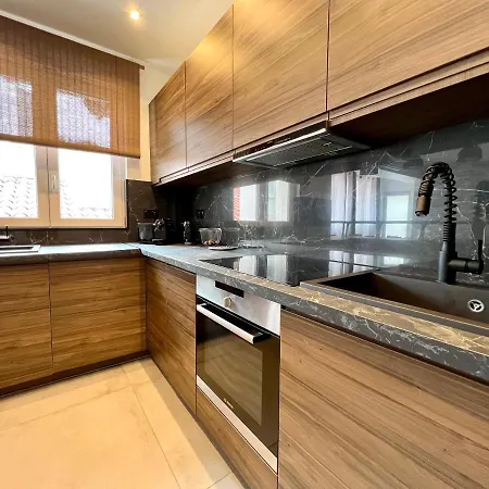 Luxurious 80M2 Near Palais 2 Beds 2 Baths-2