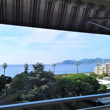 Appartement 2 Pieces Avec Vue Mer, Piscine Et Garage - Cannes La Bocca - Fr-1-609-22-2