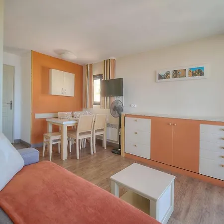 Upstays Sea View Terrace Pool 37M Apartment-3