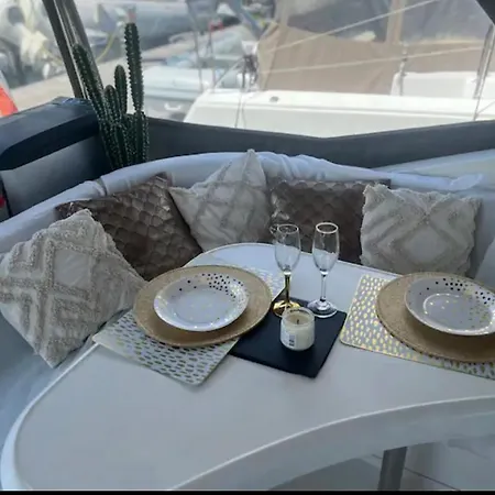 Glamboat Cannes Vieux Port Yacht 12 Metres-3