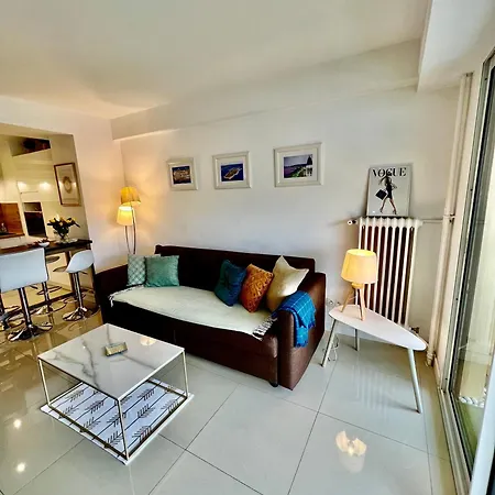 Cosy Lumineux 1 Chambre Calme Central-Terrasse 10 Minutes Palais 5 Min Centre-3