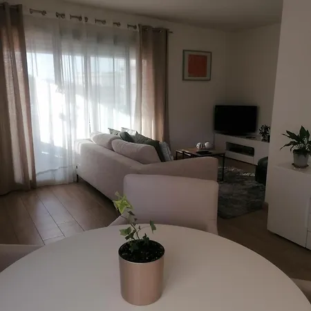Chambre Double Avec Salle De Bain Commune, A 2 Min De La Croisette-3