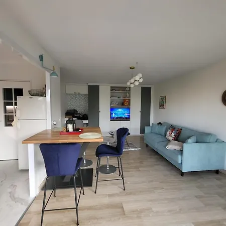 Henri Camille Re - Passy 2 -Beautiful One Bedroom Swimming Pool And Parking-2
