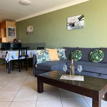 Charming Villa-Appartement With A View On The Sea Of 95 M2-2