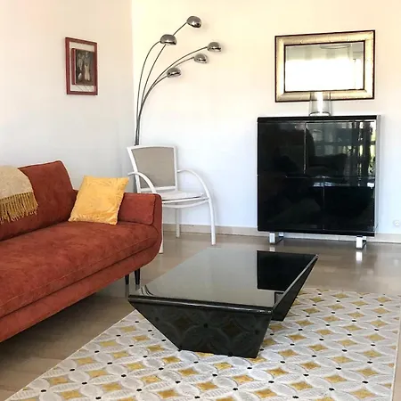 Central Park Apartment-2