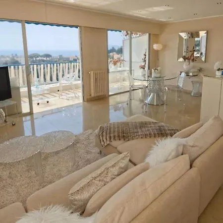 Cannes Magnifique Vue Mer, 2 Chambres, Grande Terrasse Et Parking-2