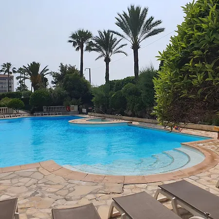 Agreable Appartement Dans Une Residence De Vacances Avec Terrasse Et 2 Piscines, Au Bord De La Plage Du Midi-3