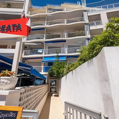 Rare! 2-Br Seafront Apartment-2