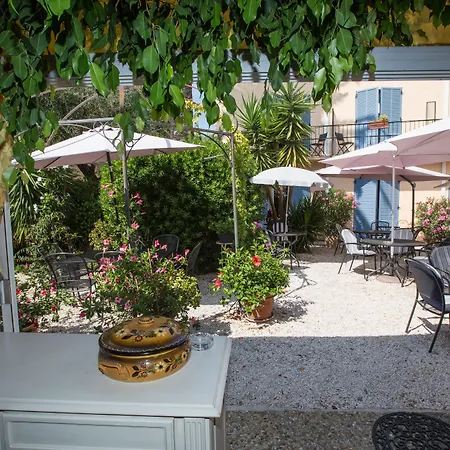 Hotel L'Olivier - Piscine & Parking-2
