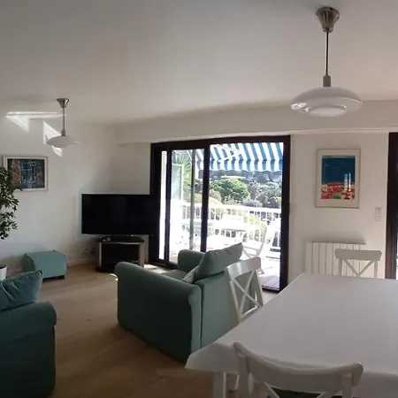 Spacious 70 M Flat With Balcony And Sea View!-3