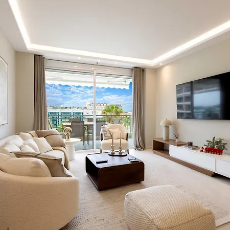 Agence des Résidences - Appartements privés du 45 CROISETTE- Prestige-3