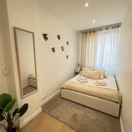 Cannes Center Perfect 3 Bedroom-2