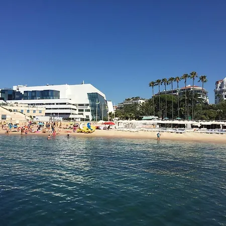 C027-Spacieux & Lumineux Appartement - Centre De Cannes-2