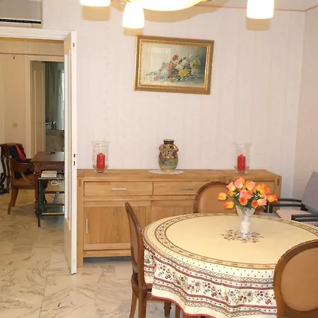 Spacieux 2 Pieces Traversant, Adl Riviera-3