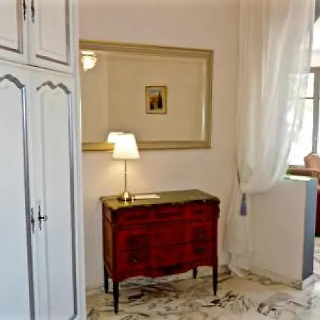 Studio De Luxe Miramar-3