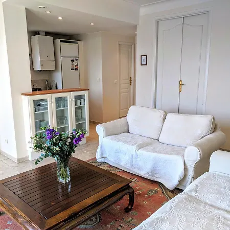 Citilet 6 Bright, Open-Plan With Large Terrace-3