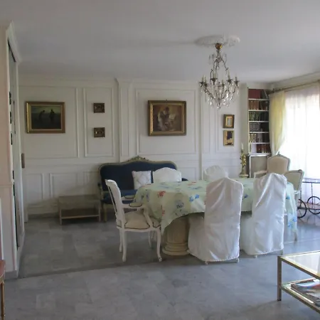 Cannes Mimosas One Bedroom-2