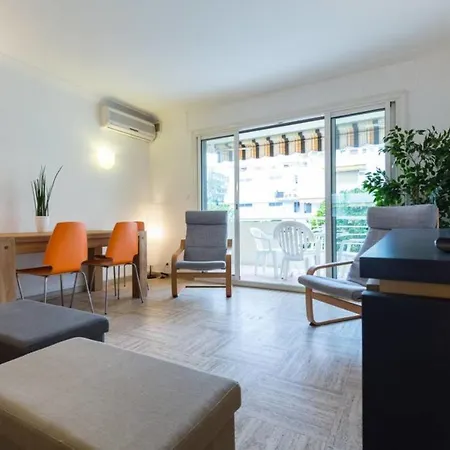1 Bedroom Apartment Close To Beach-3