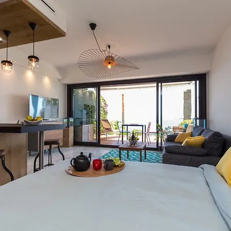 Residence Vue Mer Cannes-2