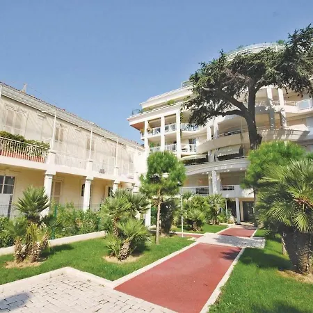 Cannes, Bd D'Alsace-2