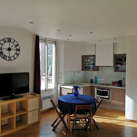 Studio Cannes Centre Ville 100M Des Plages-3