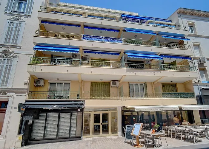 Immogroom -Terrace -Air Conditioning - City-Center Cannes