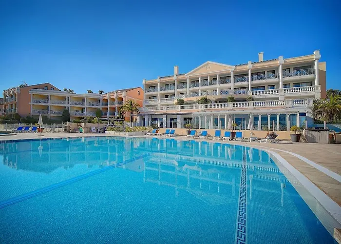 Immogroom - 3 Rooms Renovated - Pool - Terrace - Garden - Parking Cannes acceptant les animaux
