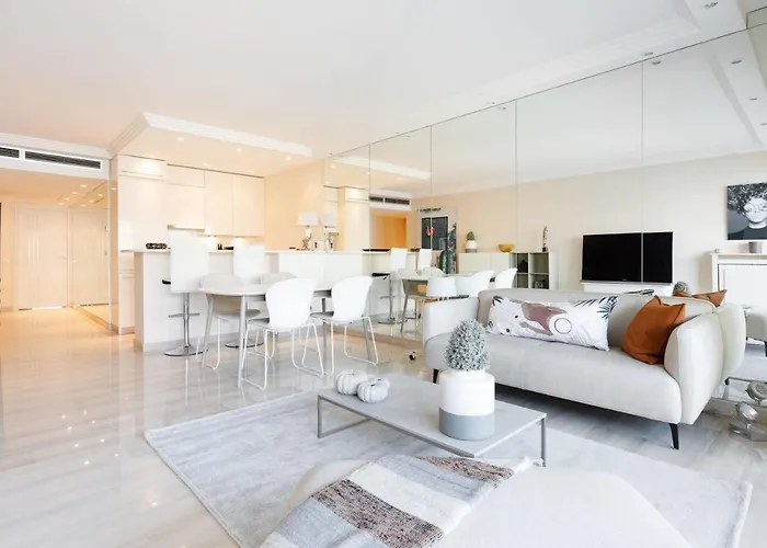 Haustierfreundliches Carlton Area Chic 2 Bedrooms 2 Baths Cannes