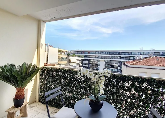 Henri Camille Real Estate - Kent - Premium 2 Bedrooms 5 Min Croisette Cannes