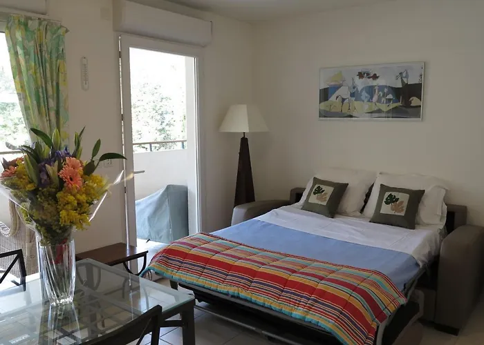Ferienwohnung Viva Riviera -14 Avenue Isola Bella Cannes