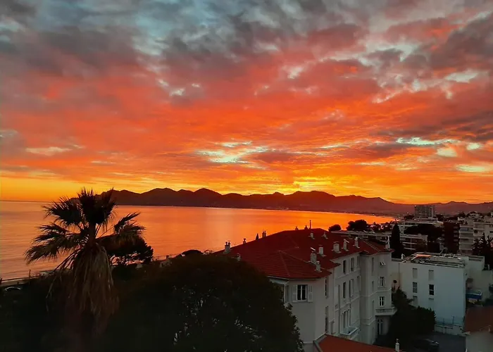Plages du Midi, Superbe Vue Mer, Grand Confort, 4 pers Cannes acceptant les animaux