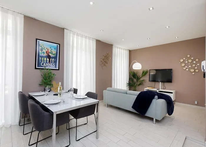Haustierfreundliches Beautiful 3 Room-Flat Near Palais Cannes