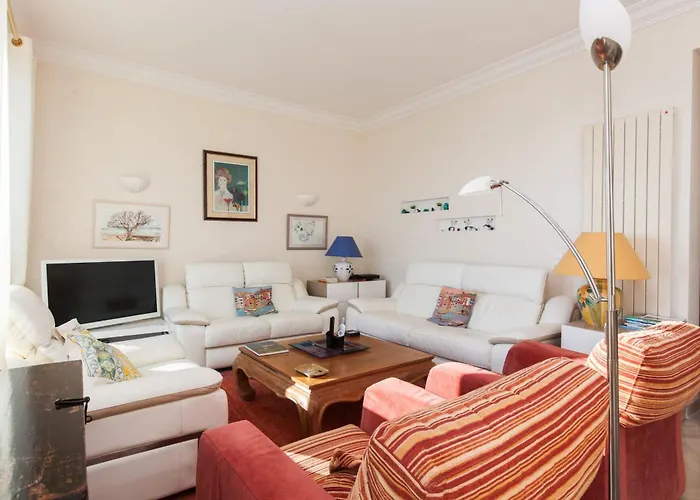 Haustierfreundliches 2-Br Apartment By The Beaches Magical Sea View Cannes