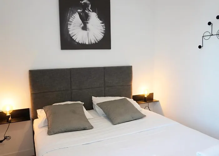 Centre Cannes, Appartement 101, 1 room By Palmazur acceptant les animaux