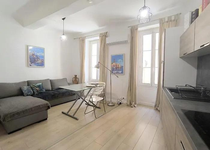 Haustierfreundliches Cosy 2 Bedrooms 2 Bathrooms Apartment - 1 Min Palais & Beaches Cannes